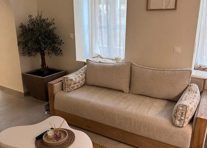 La Grecque Апартаменты *